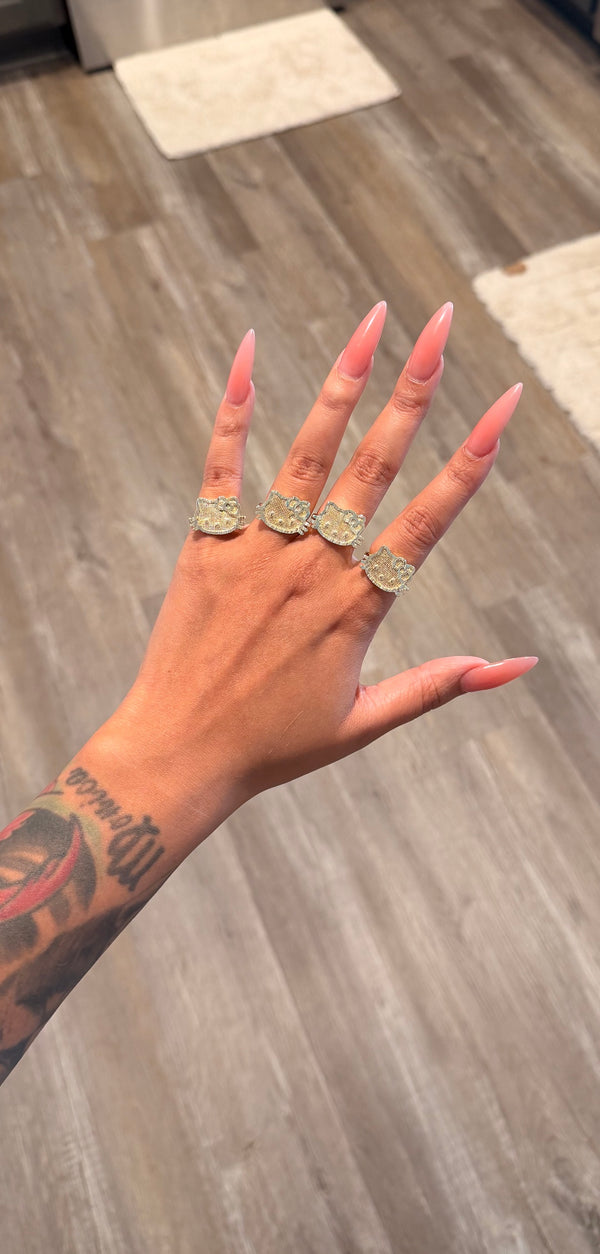 HK Face Ring