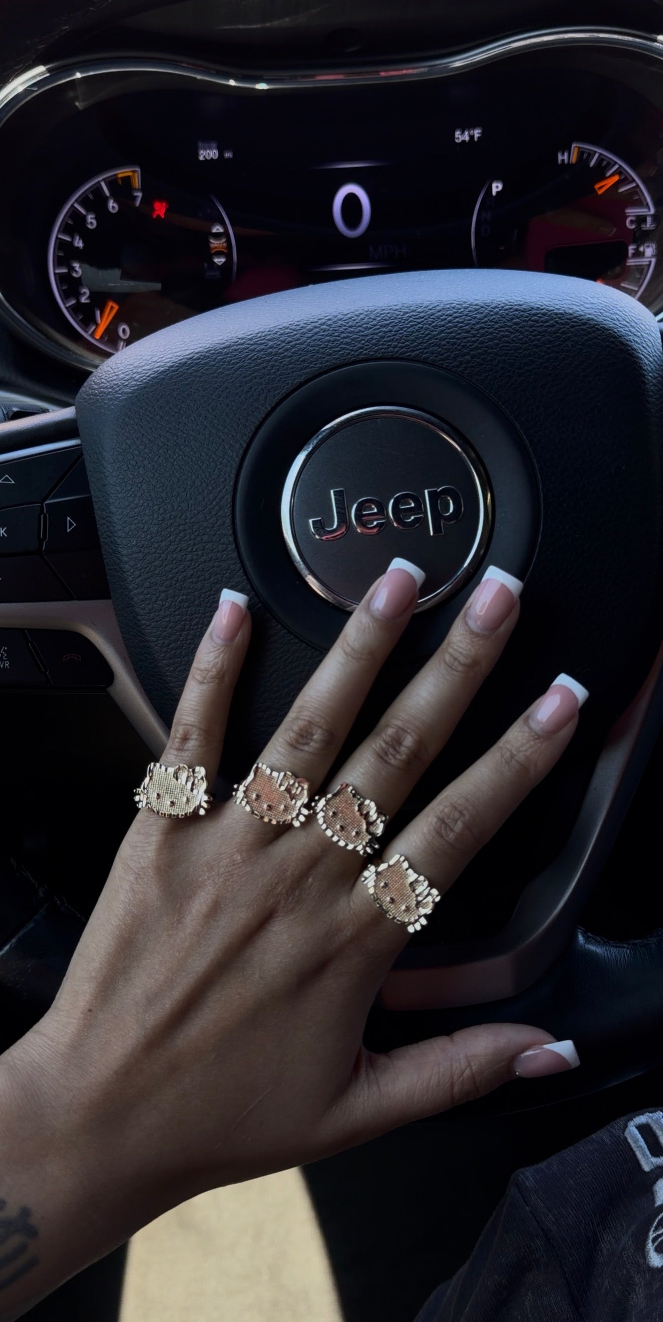 HK Face Ring