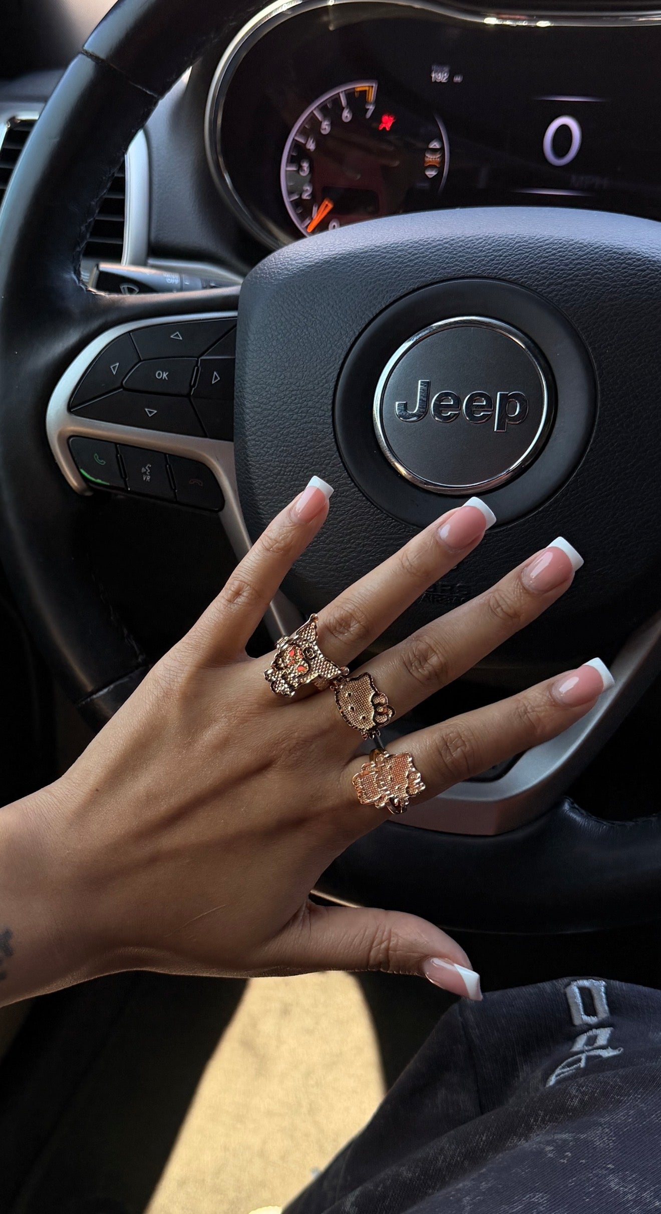 HK Face Ring